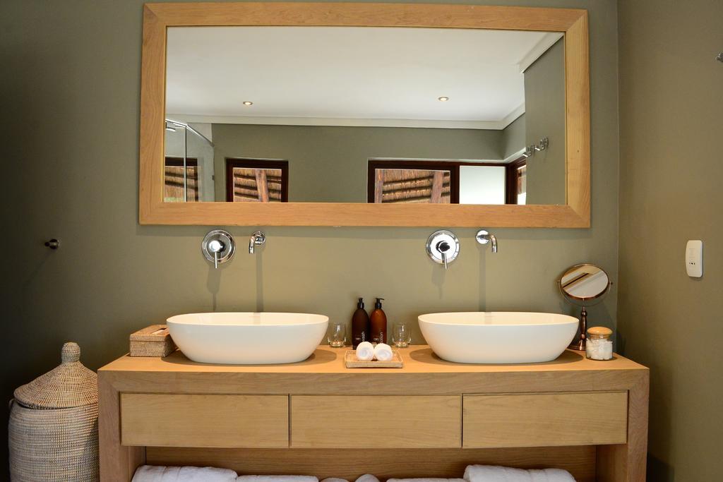 Mhondoro Safari Lodge & Villa Welgevonden Ngoại thất bức ảnh